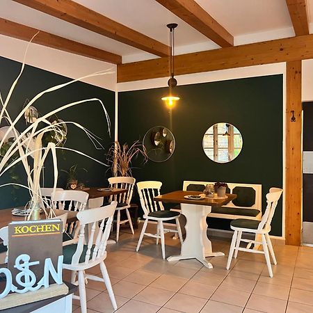 Villa Wiesenau By Restaurant Wiesenau Преров Екстериор снимка